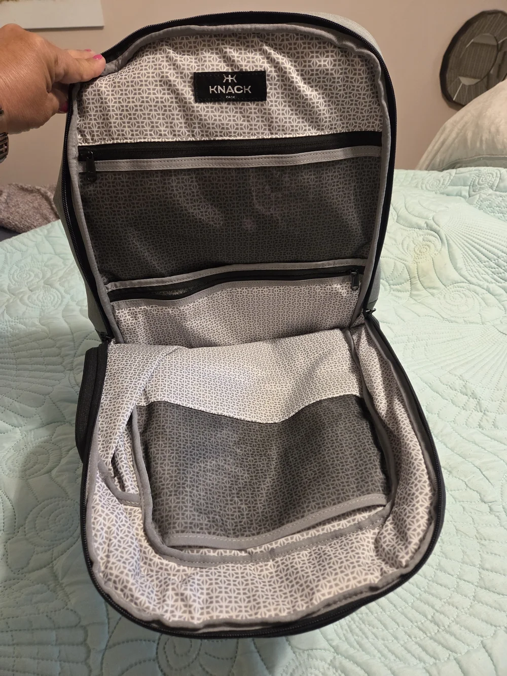 Never Used Knack Series 2 Expandable Backpack